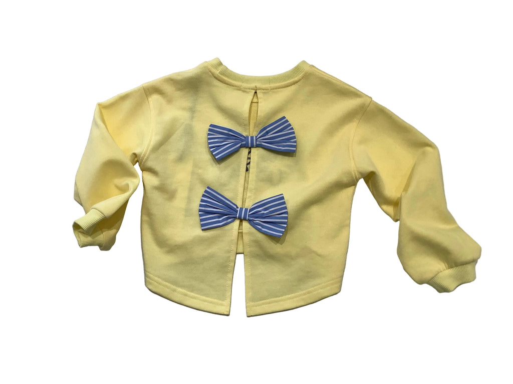 Felpa gialla da bambina con ricamo e fiocchi sul retro.  Tobetoo